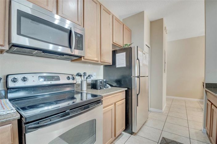 Image No.17-4 Bed Townhouse for sale