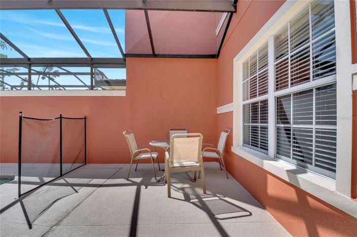 Image No.26-4 Bed Townhouse for sale