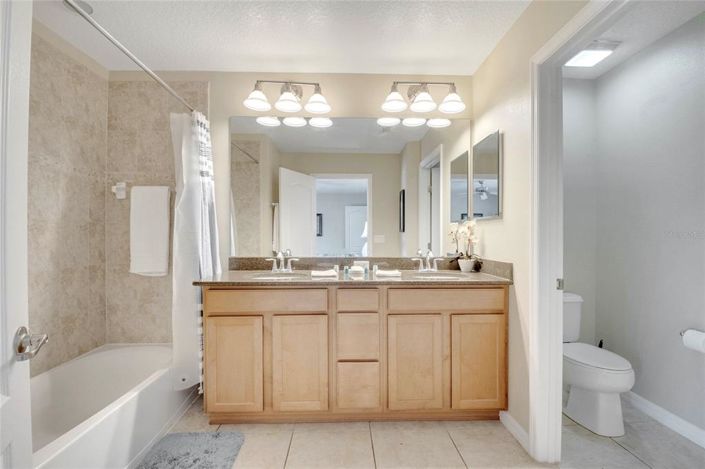 Image No.35-4 Bed Townhouse for sale