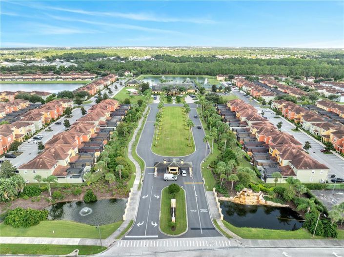 Image No.50-4 Bed Townhouse for sale