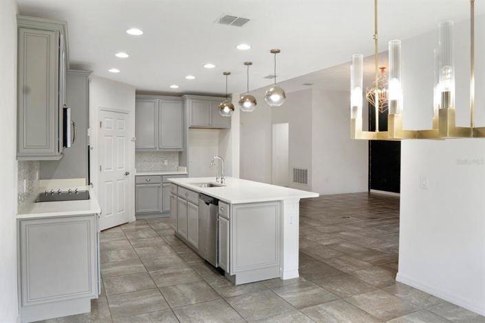 Image No.16-4 Bed Property for sale