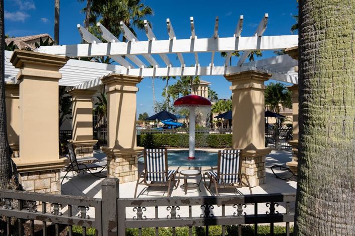 Image No.50-4 Bed Property for sale