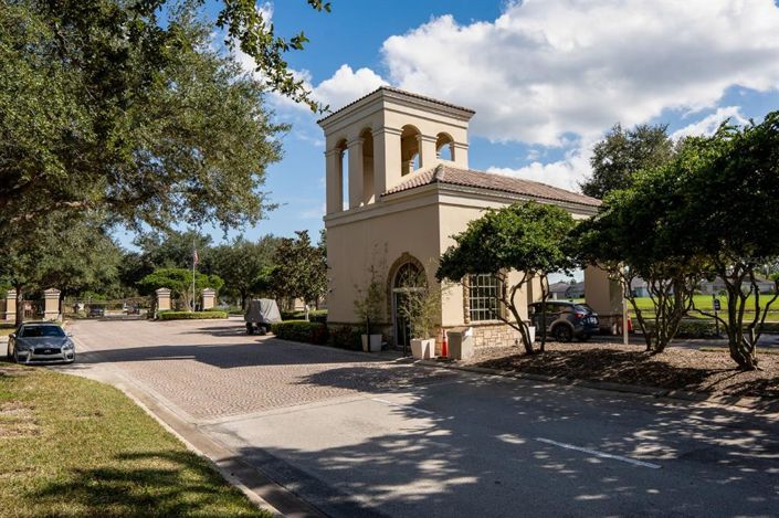 Image No.56-4 Bed Property for sale