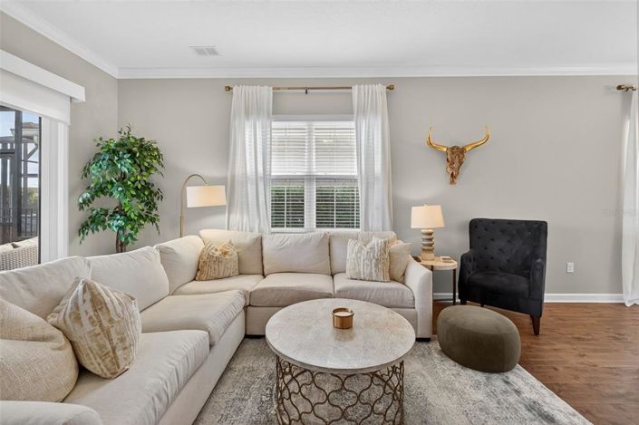 Image No.18-3 Bed Property for sale