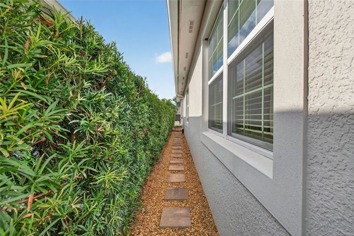 Image No.58-3 Bed Property for sale