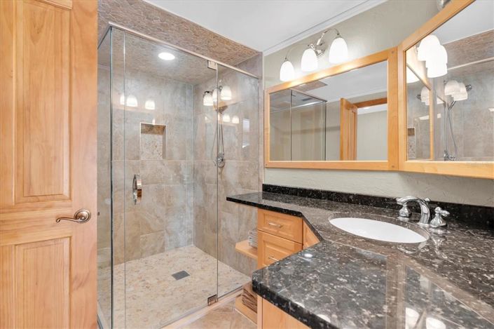 Image No.18-4 Bed Property for sale