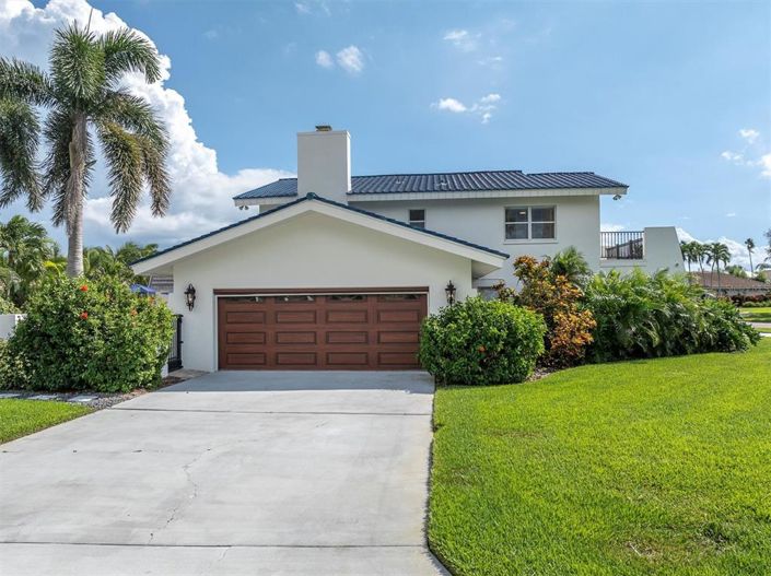 Image No.26-4 Bed Property for sale