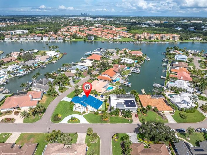 Image No.32-4 Bed Property for sale