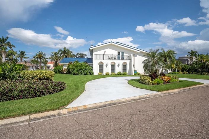 Image No.40-4 Bed Property for sale