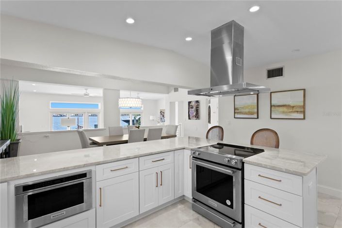 Image No.15-3 Bed Property for sale