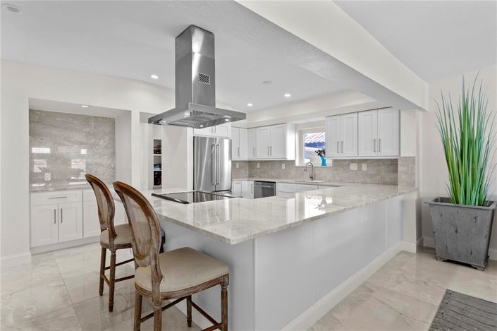 Image No.17-3 Bed Property for sale