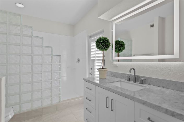 Image No.29-3 Bed Property for sale