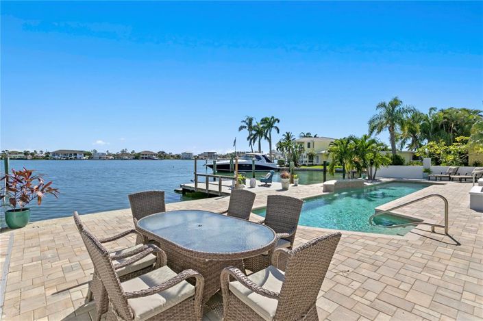 Image No.38-3 Bed Property for sale