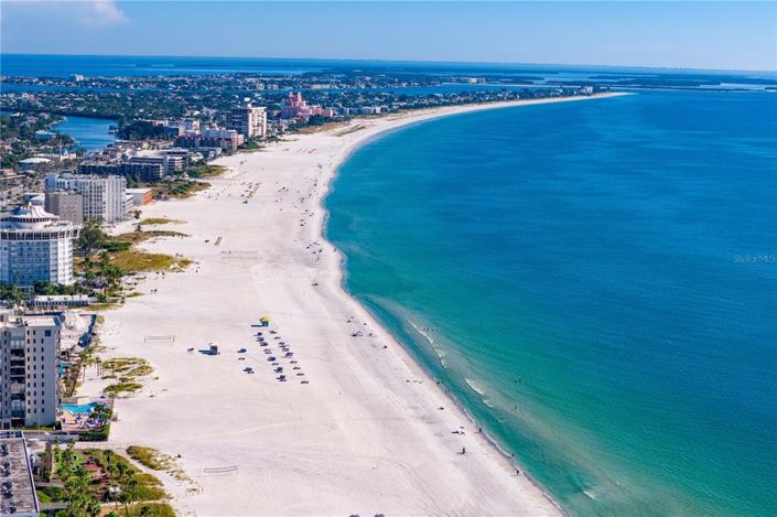 Image No.42-3 Bed Property for sale