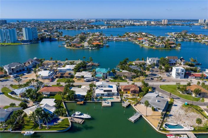 Image No.45-3 Bed Property for sale