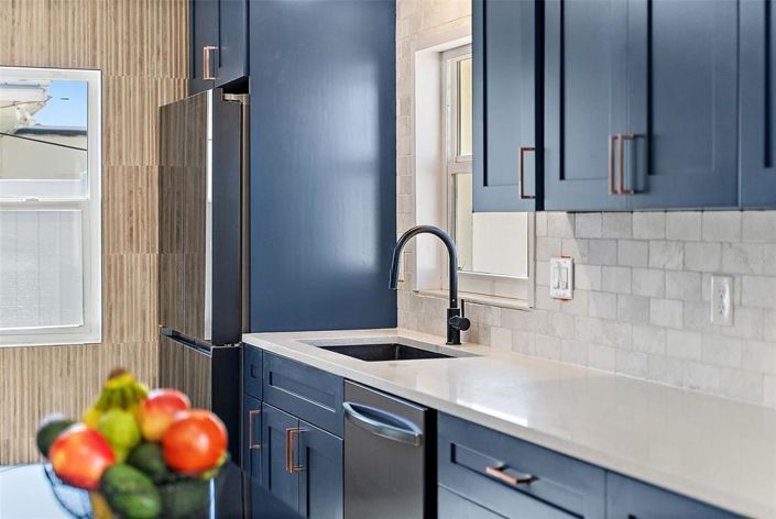 Image No.11-2 Bed Property for sale