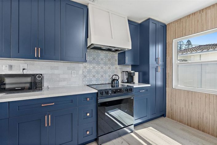 Image No.3-2 Bed Property for sale