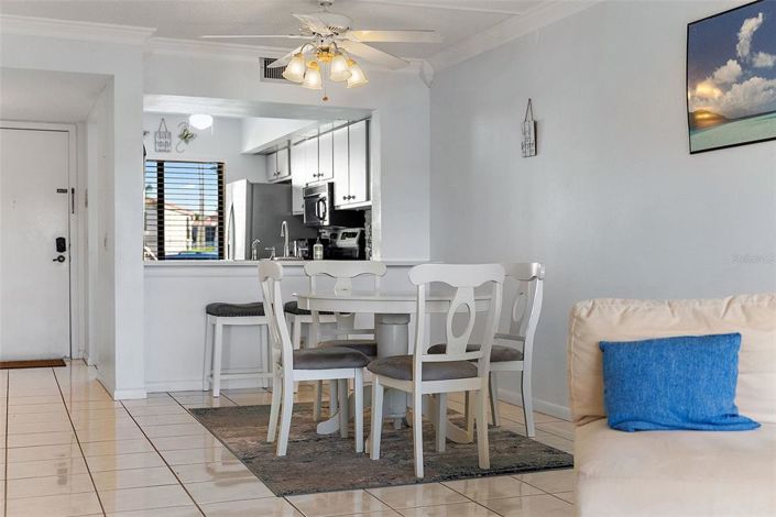 Image No.11-2 Bed Property for sale