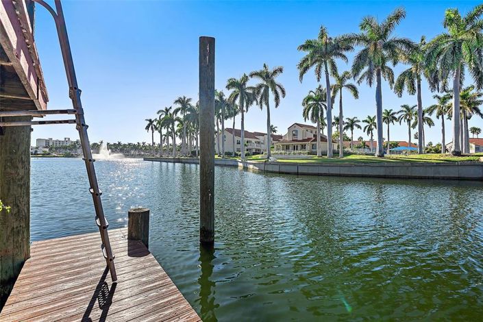 Image No.30-2 Bed Property for sale