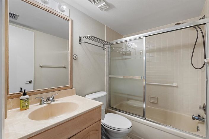 Image No.31-2 Bed Property for sale