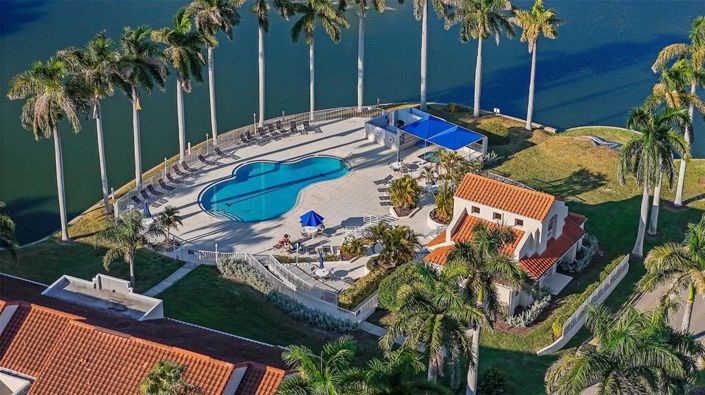 Image No.41-2 Bed Property for sale