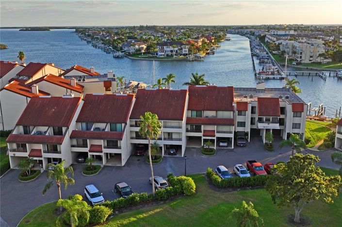 Image No.63-3 Bed Property for sale