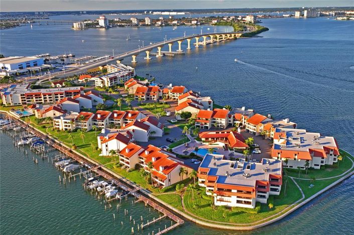 Image No.66-3 Bed Property for sale