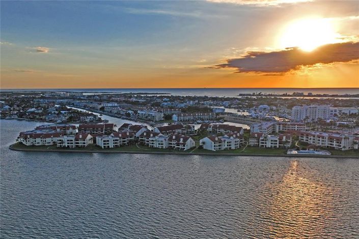 Image No.80-3 Bed Property for sale