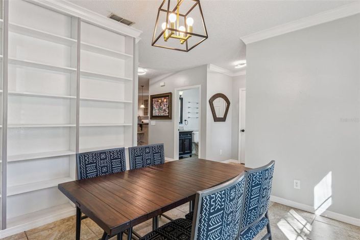 Image No.12-3 Bed Property for sale