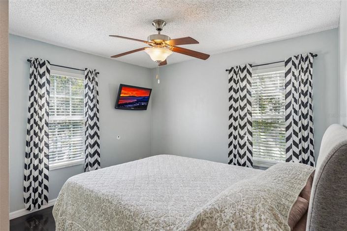 Image No.25-3 Bed Property for sale