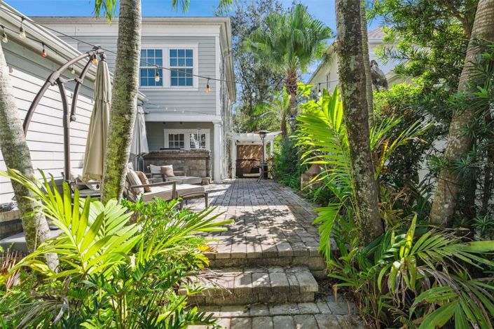 Image No.31-3 Bed Property for sale