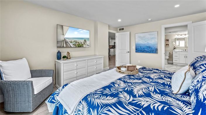 Image No.28-2 Bed Property for sale