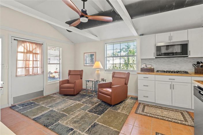 Image No.23-5 Bed Property for sale