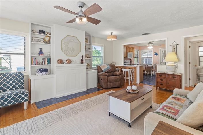 Image No.7-5 Bed Property for sale