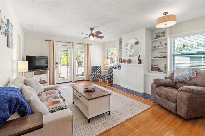 Image No.8-5 Bed Property for sale