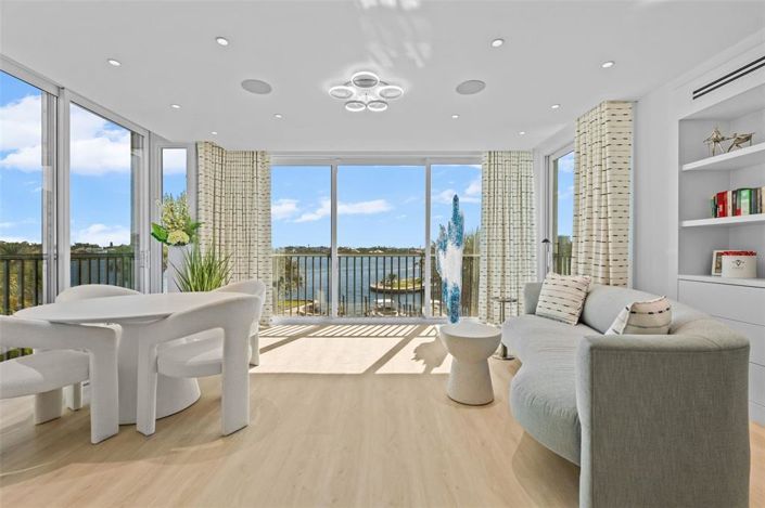 Image No.13-3 Bed Property for sale