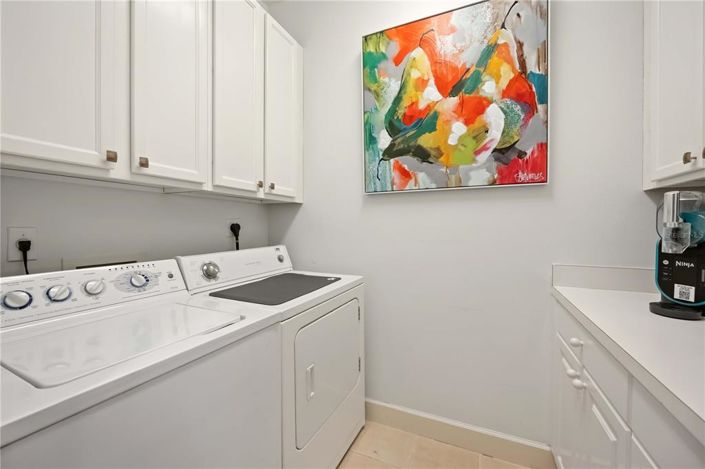 Image No.32-4 Bed Property for sale