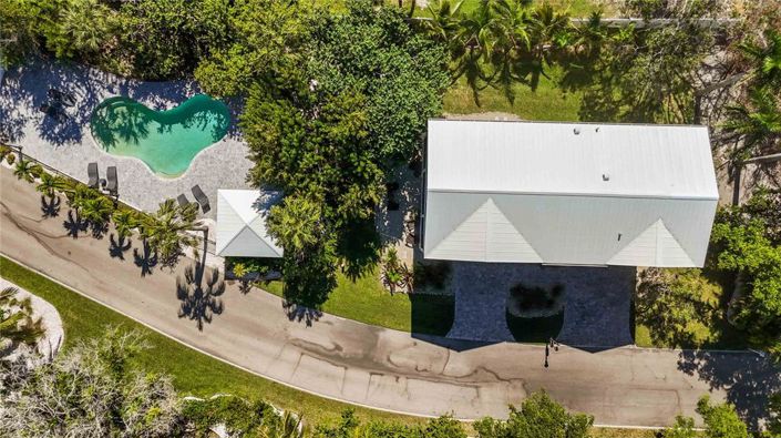 Image No.61-4 Bed Property for sale