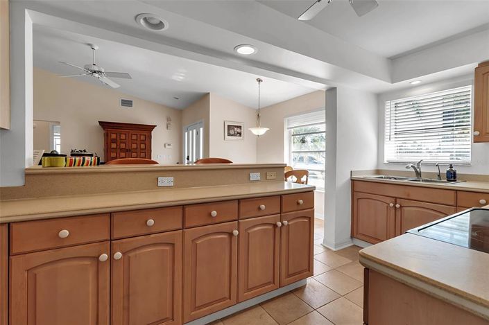 Image No.16-4 Bed Property for sale