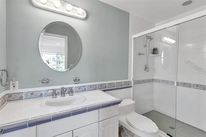 Image No.25-4 Bed Property for sale