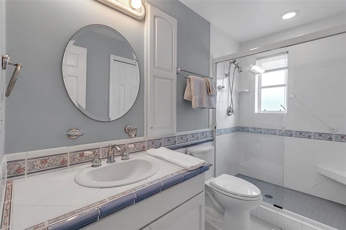 Image No.27-4 Bed Property for sale