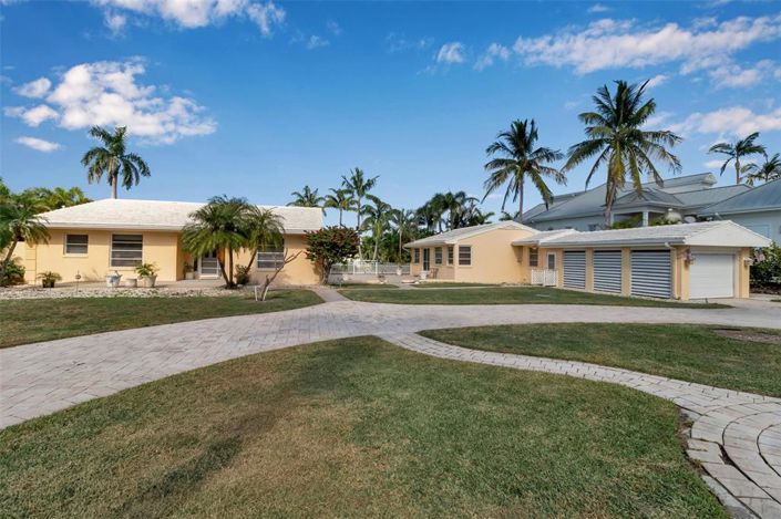 Image No.3-4 Bed Property for sale