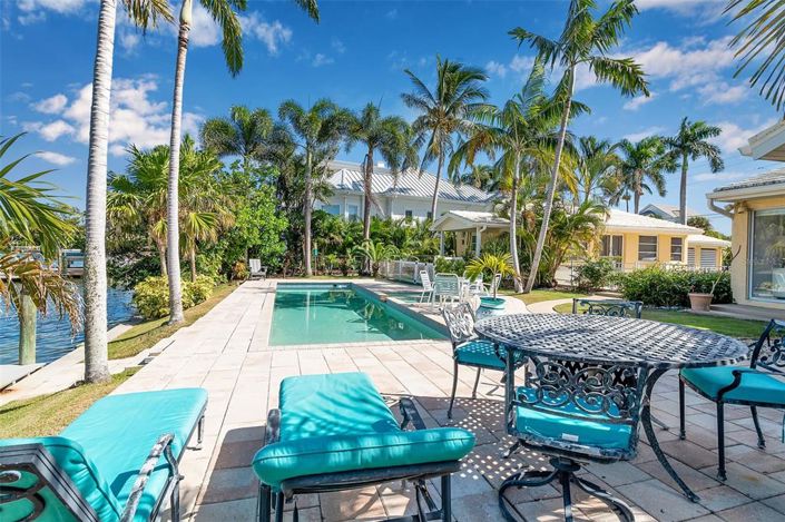 Image No.34-4 Bed Property for sale