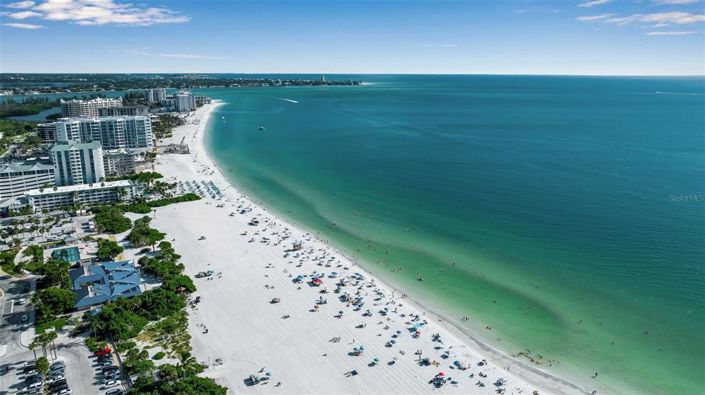 Image No.37-4 Bed Property for sale