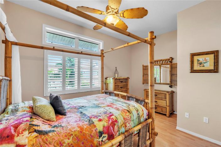 Image No.24-3 Bed Property for sale