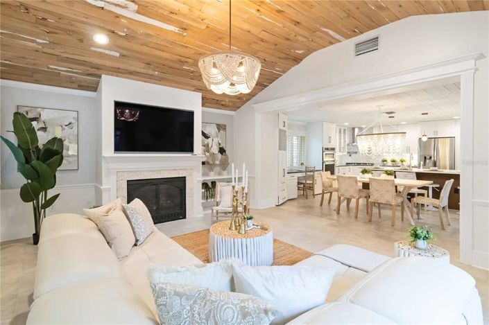 Image No.12-3 Bed Property for sale