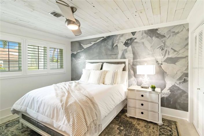 Image No.23-3 Bed Property for sale