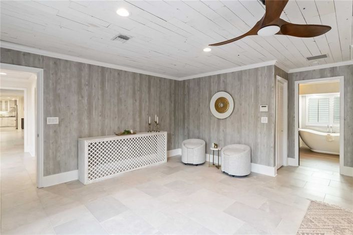 Image No.37-3 Bed Property for sale