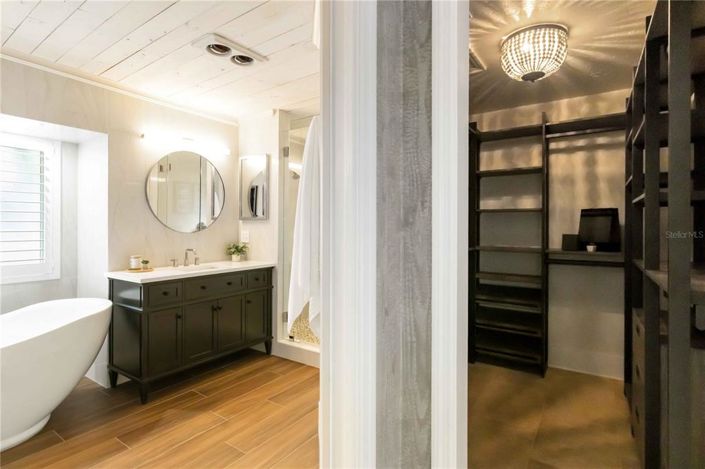 Image No.40-3 Bed Property for sale