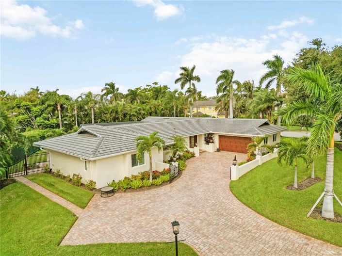 Image No.53-3 Bed Property for sale